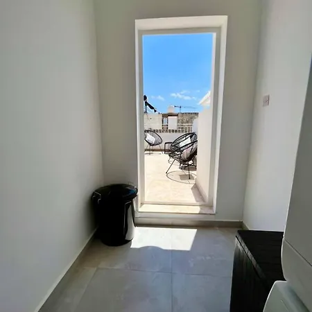5 Apartment Sliema