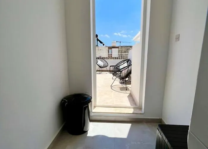 5 Apartment Sliema